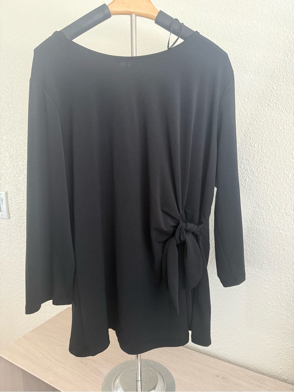 Elle Black Long-Sleeve Side-Tie Tunic